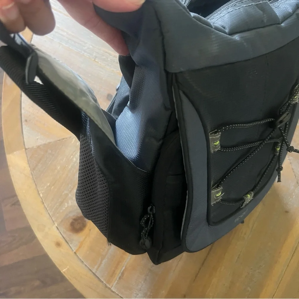 ICON‎ Camcorder Camera Bag Case Tote Messenger Bag